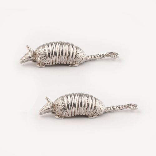 Armadillo - Earrings: click to enlarge